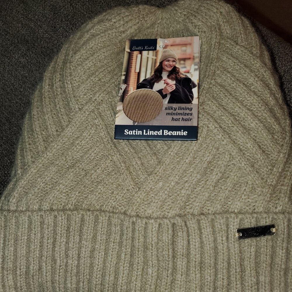 Britt's knits satin lined beanie